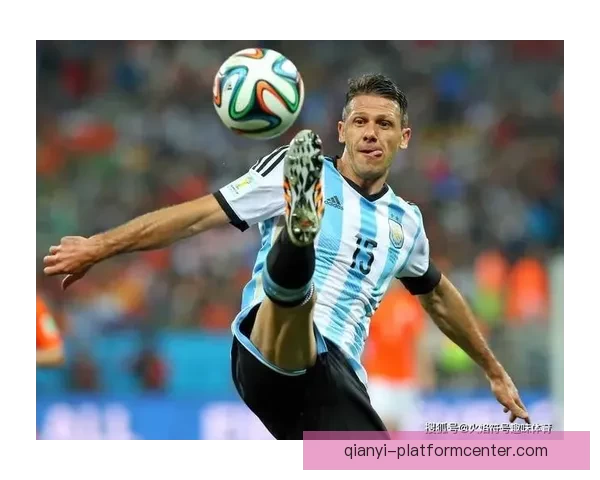 穆里奇关键时刻挺身而出成功拯救德米凯利斯全程回顾