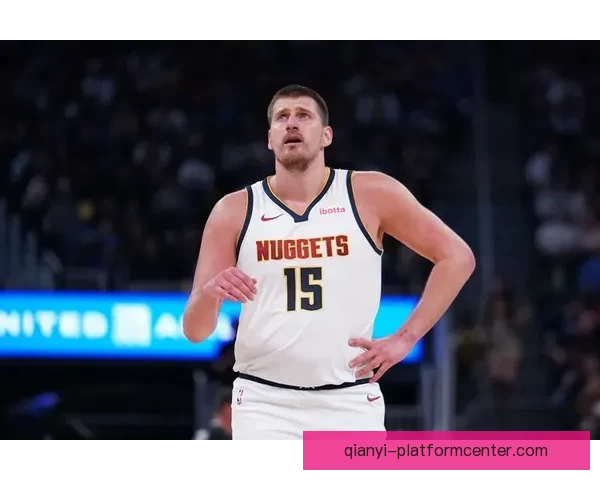 约基奇创纪录轰23分21篮板19助攻距场均三双仅差32助攻荣膺中锋第一